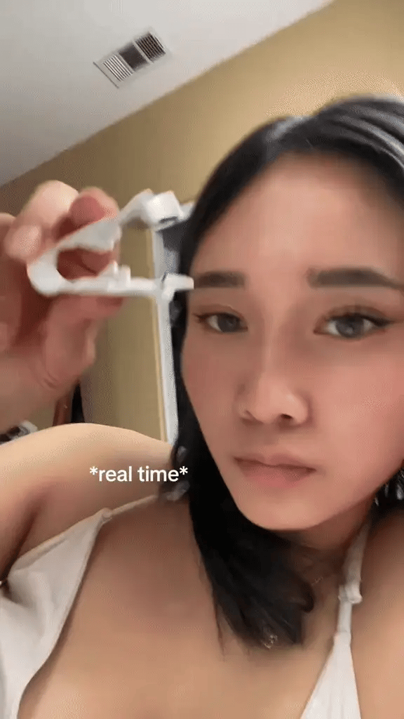 ✨Sweetely Salon Quality Reusable Magnetic Eyelash Kit🌟