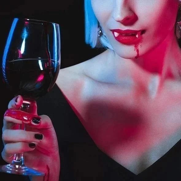 (🎃FORSALG HALLOWEEN - 49% AVSLAG)Automatiske uttrekkbare vampyrtenner😈Komfortable og realistiske